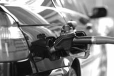 El precio de la gasolina en EU no encuentra piso y arrastra a productores